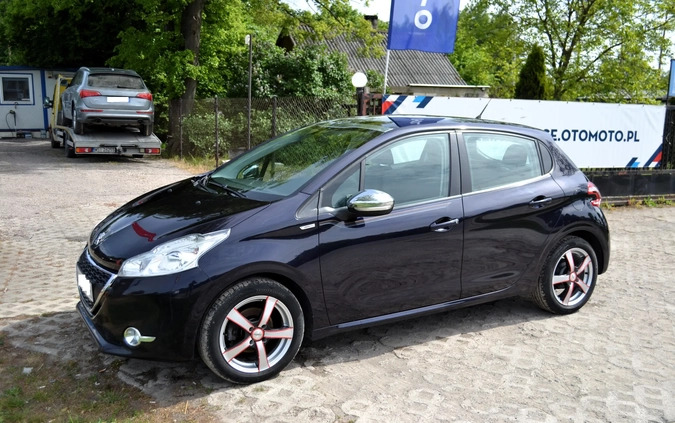 Peugeot 208 cena 26900 przebieg: 108000, rok produkcji 2014 z Sieraków małe 137